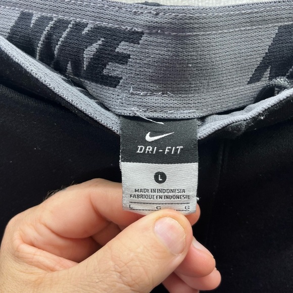 Nike Dri-Fit Sweatpants Joggers Mens L Black Zip Legs Workout Comfy Running 2505 - Picture 3 of 10